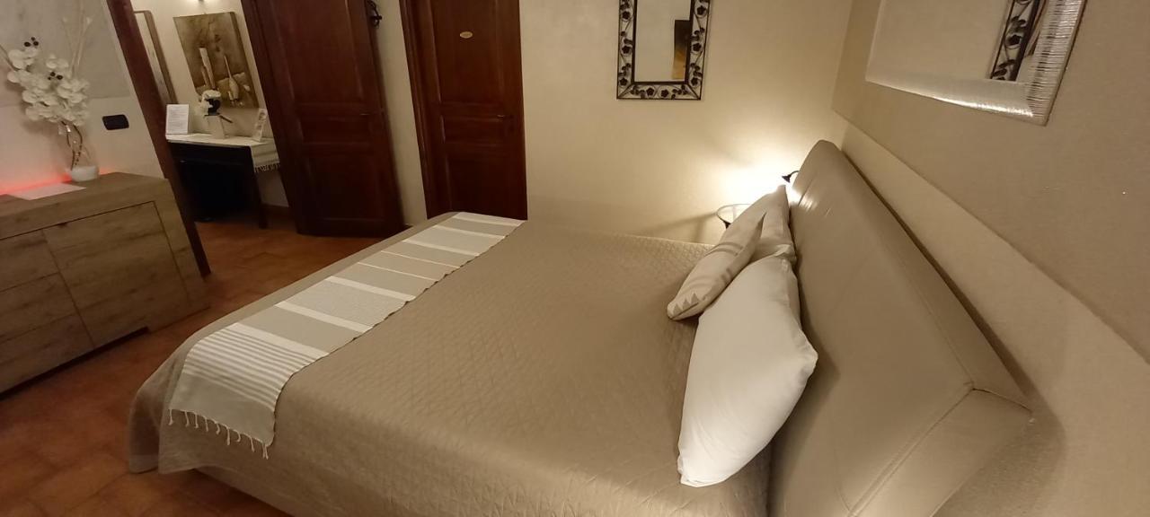 Villa Laura B&B Fossano Dış mekan fotoğraf