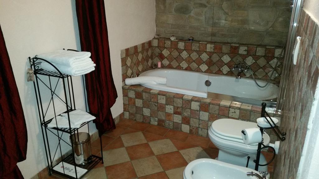 Villa Laura B&B Fossano Oda fotoğraf