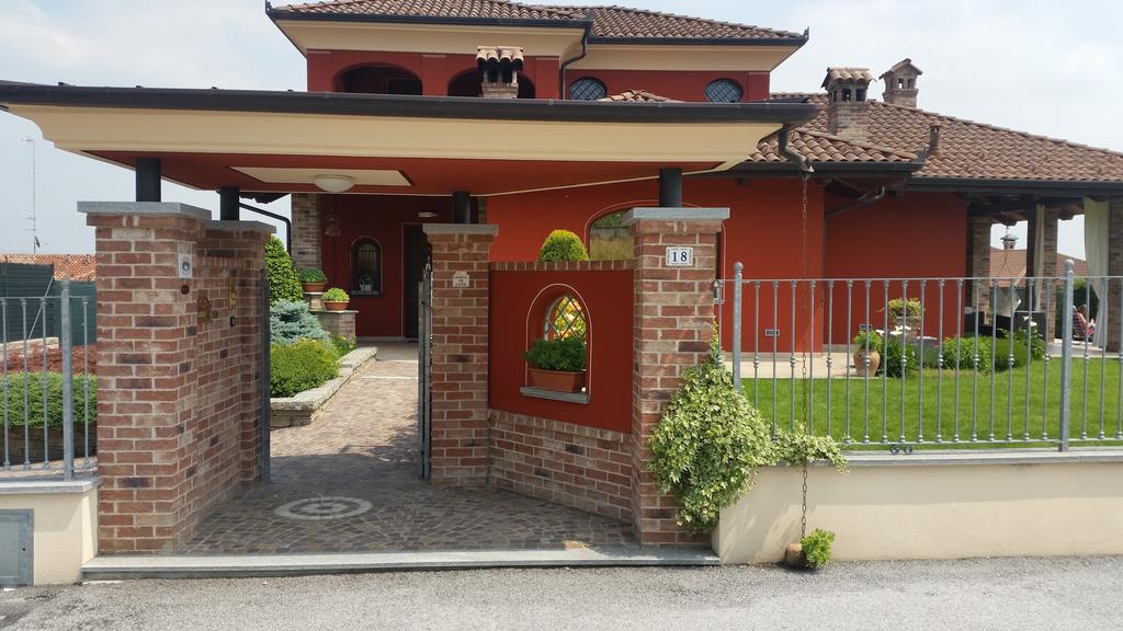 Villa Laura B&B Fossano Dış mekan fotoğraf