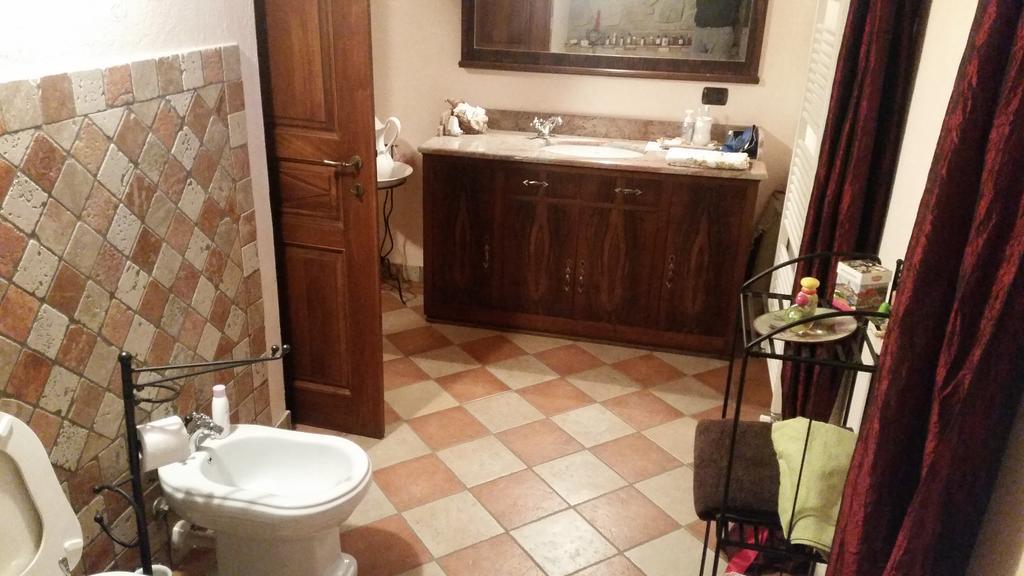 Villa Laura B&B Fossano Oda fotoğraf