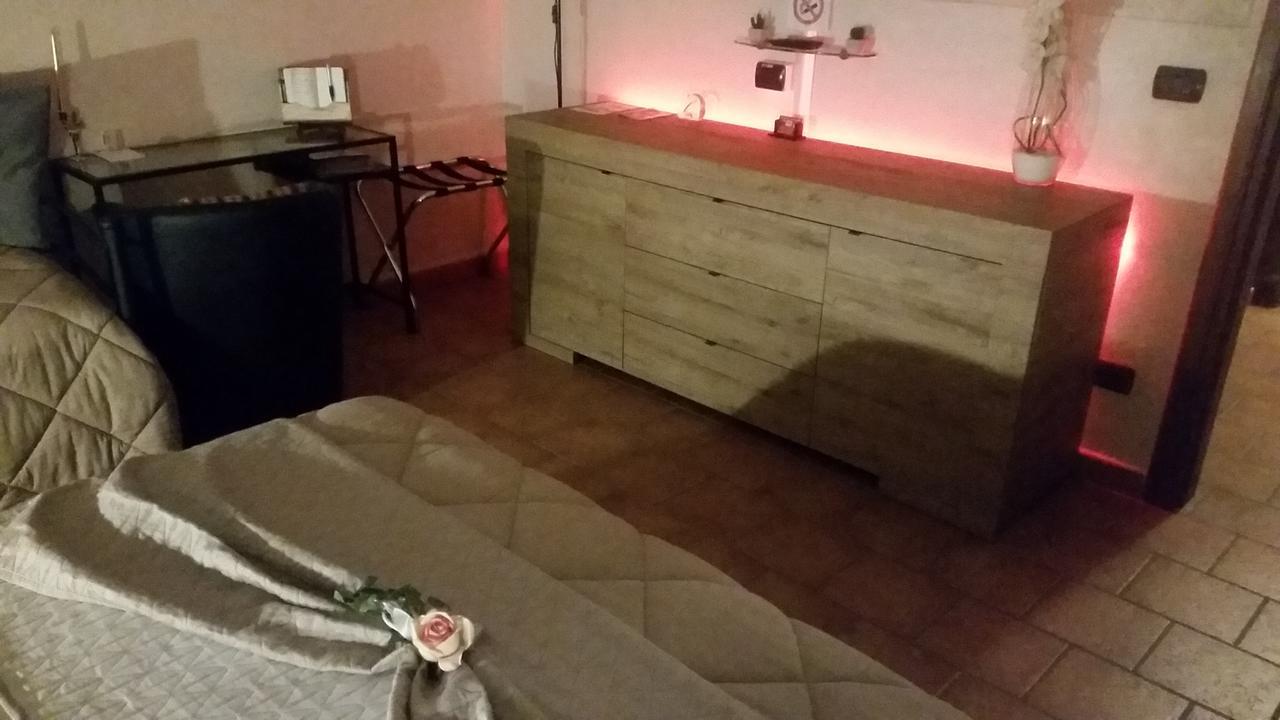 Villa Laura B&B Fossano Dış mekan fotoğraf